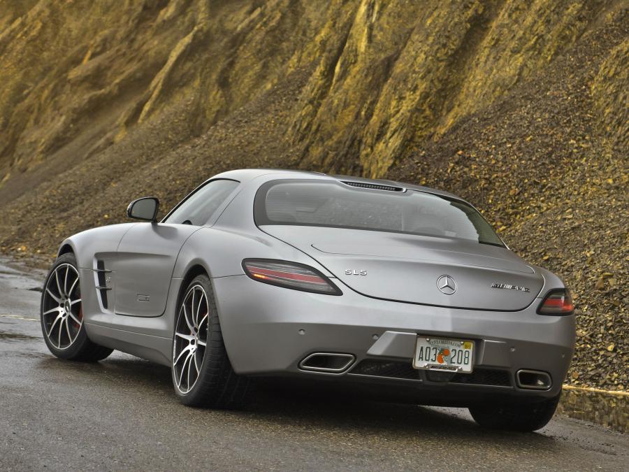  Mercedes-Benz SLS AMG GT 2012 года  (US) (фото 14 из 27)